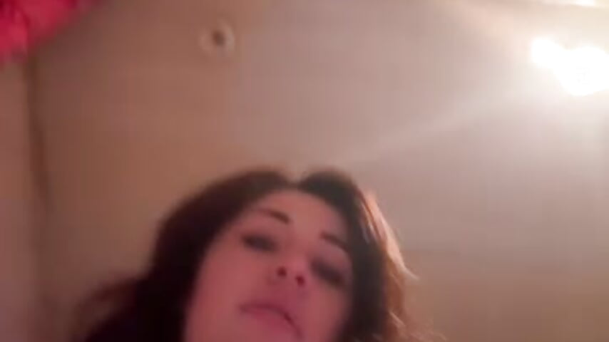 Cream my pussy & juicy squirt 💦 — filmik South_Carolina, modela(-lki) na kamerkach