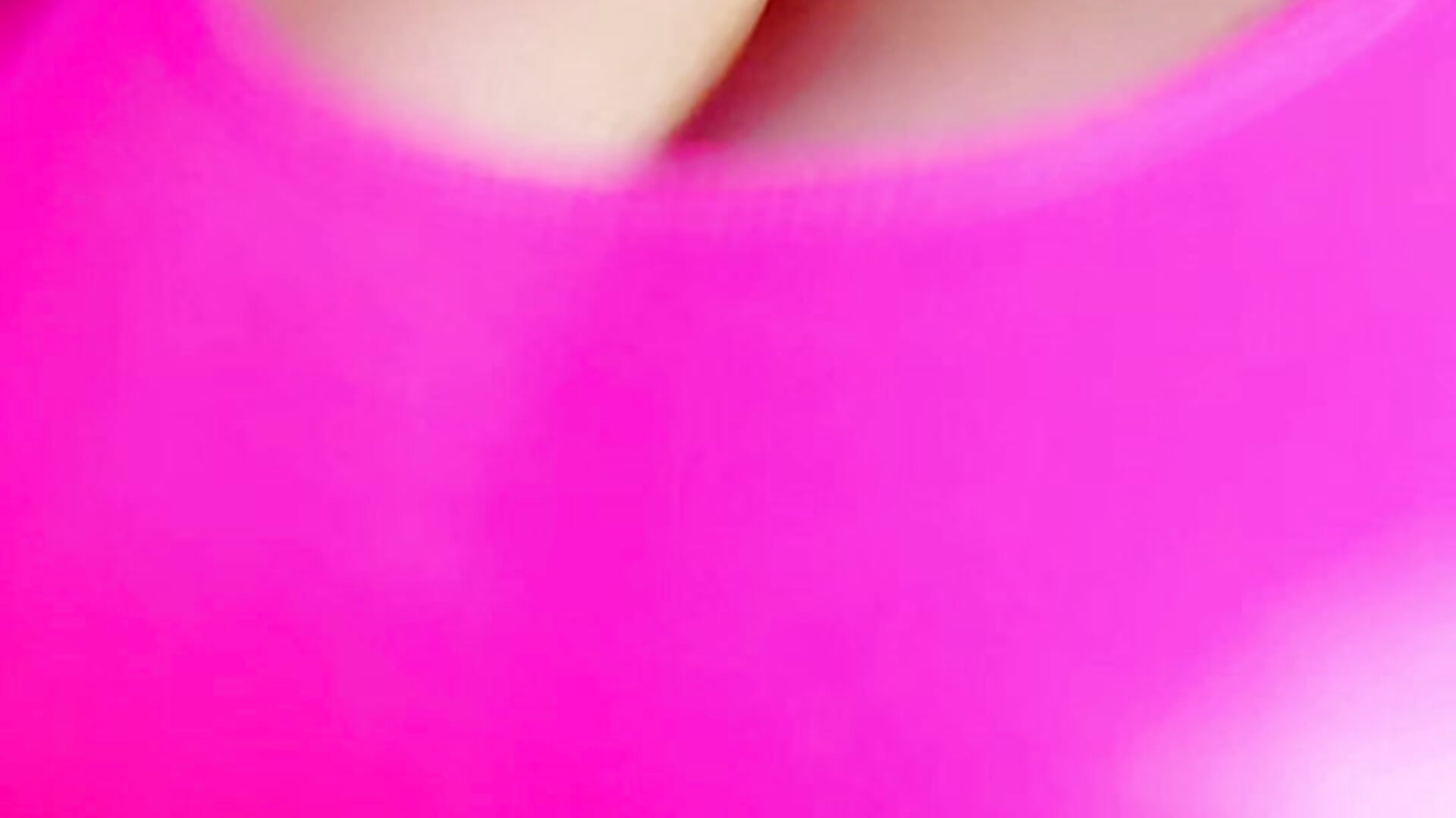 Pink dress!－カメラキャストのellieconradxoの動画