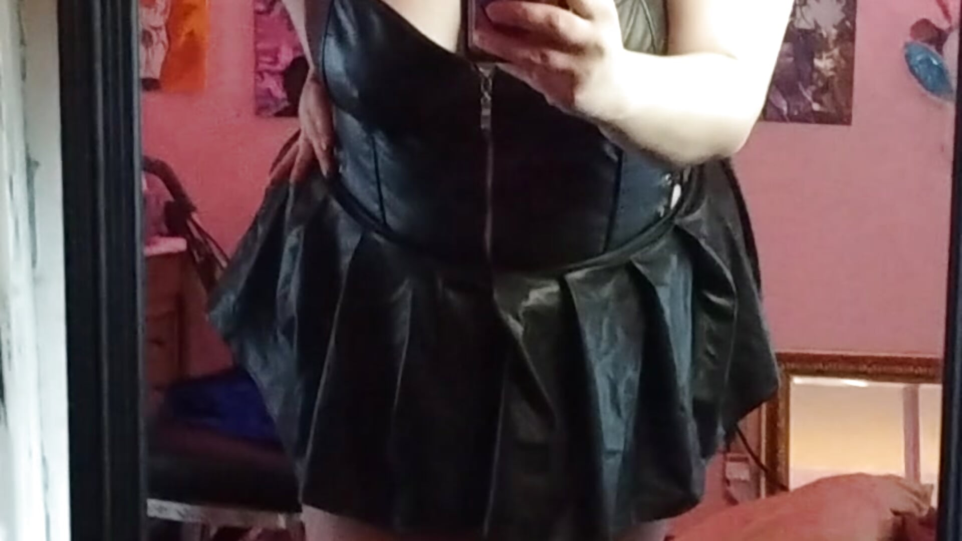 Another stream tease 😘 - video by ivenxxxvain cam model