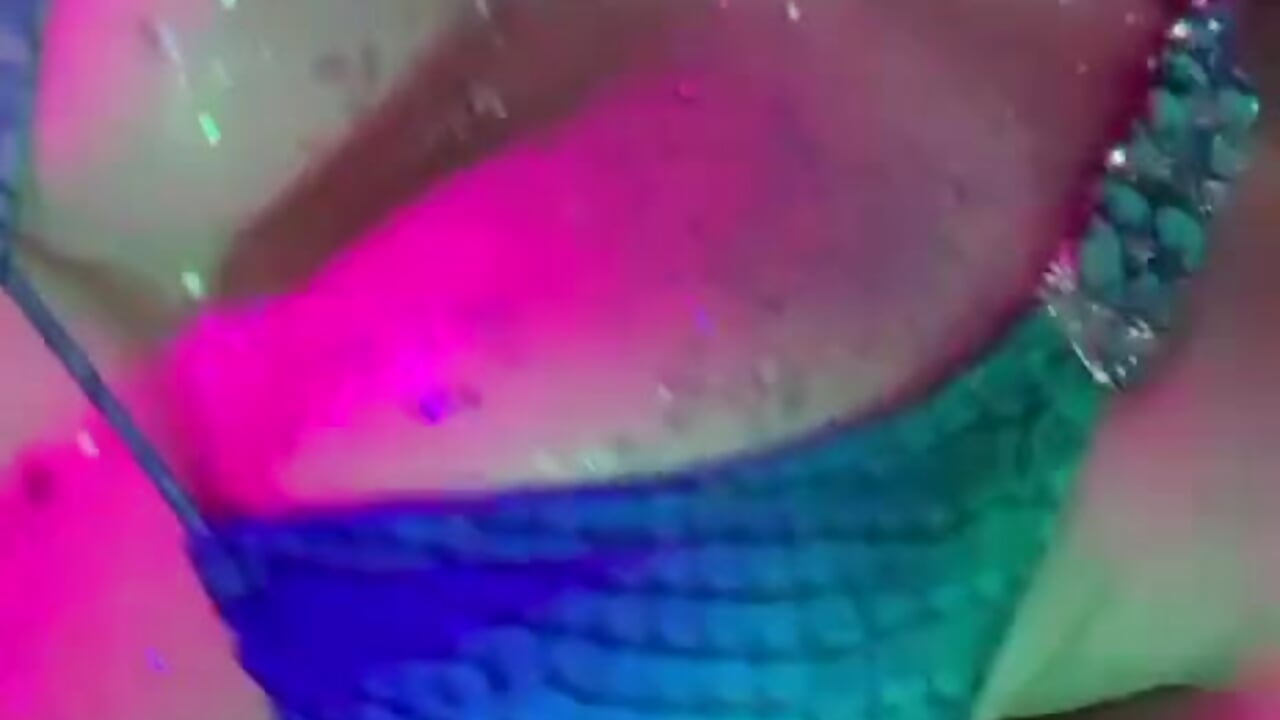 2023-11-15 02,55,04 - video oleh Hurricaneva kamera model