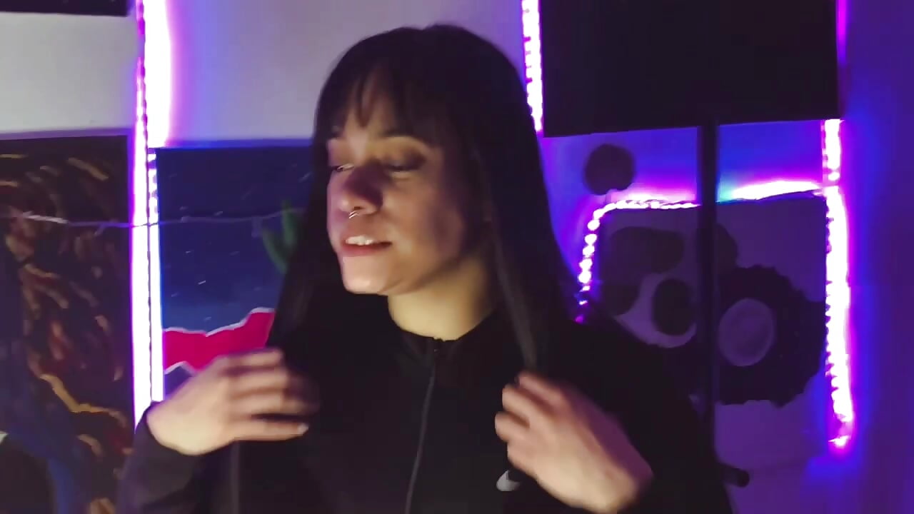 Hello friends, I missed you, see you tomorrow at 7 pm, I love you - video by jeniferlove1 cam model