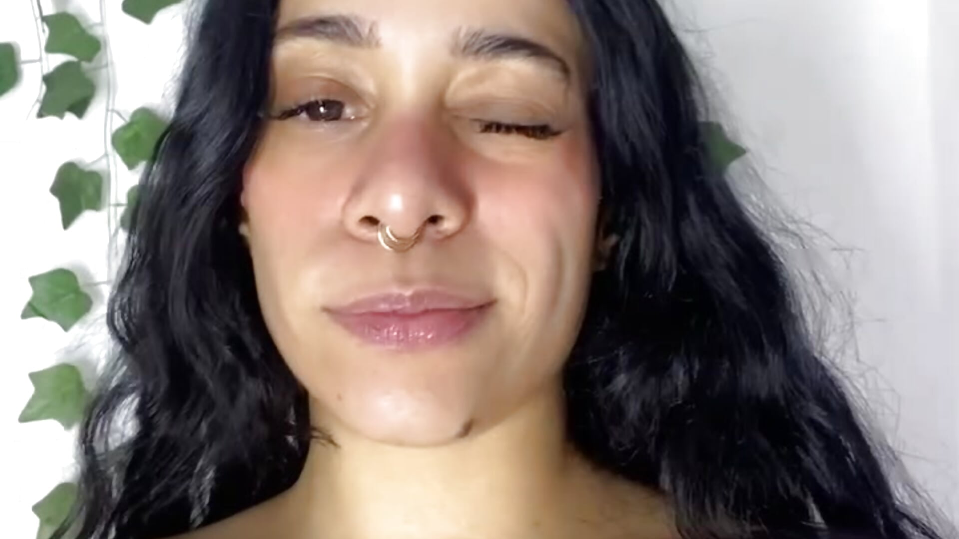 Hi hi - video by jeniferlove1 cam model