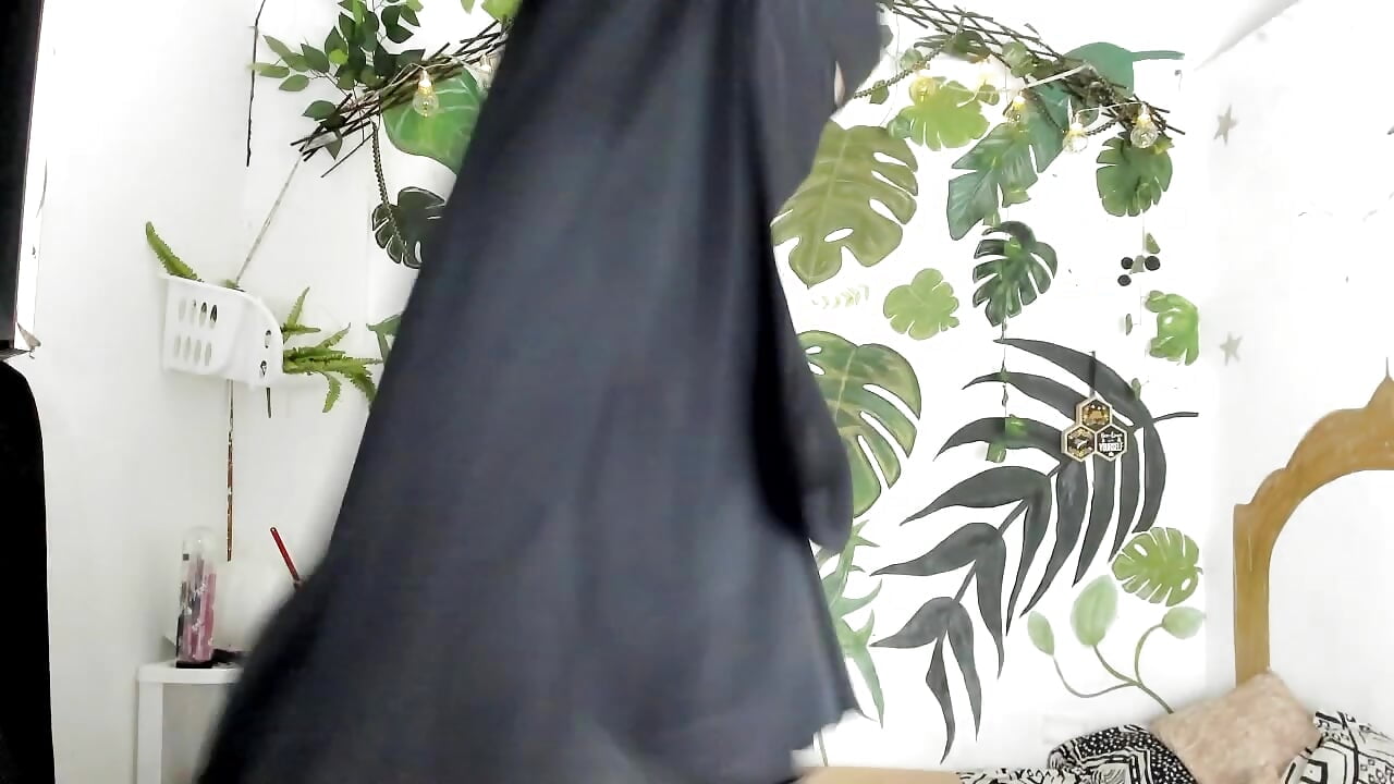 sexy for you - video by chaymae_nah_ cam model