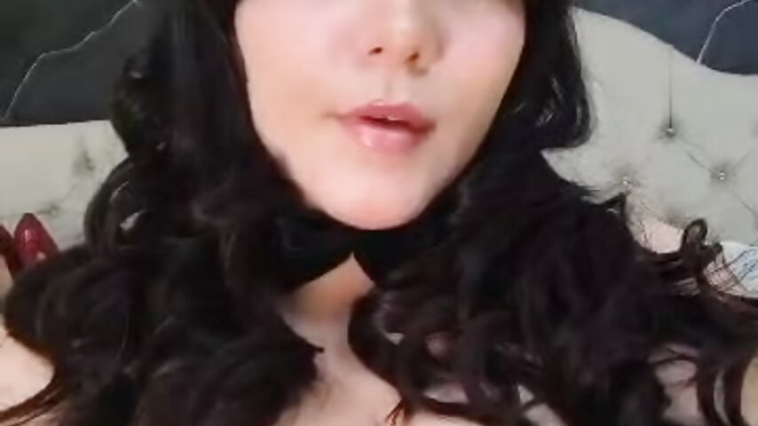 Your bunny🐰🖤!! - video di AmberGreyy_ modella di cam