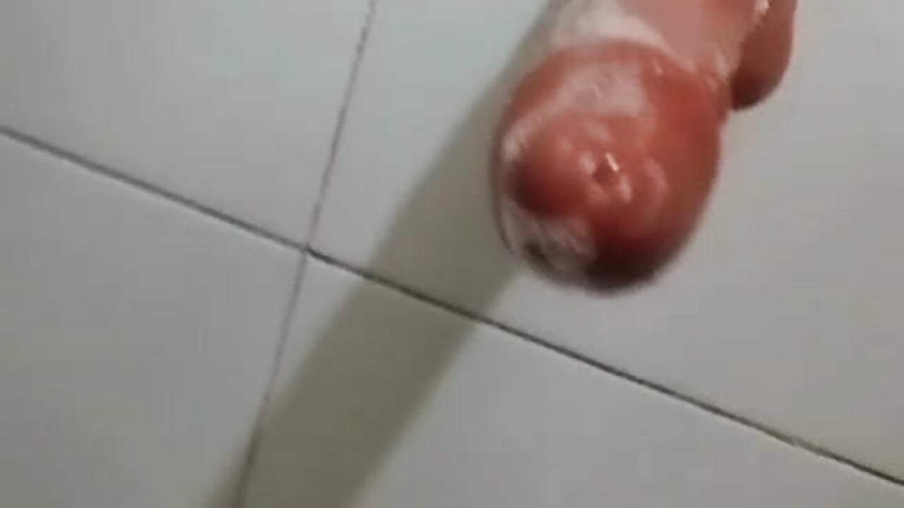 bubble bath for my feet - video by amatista__smith