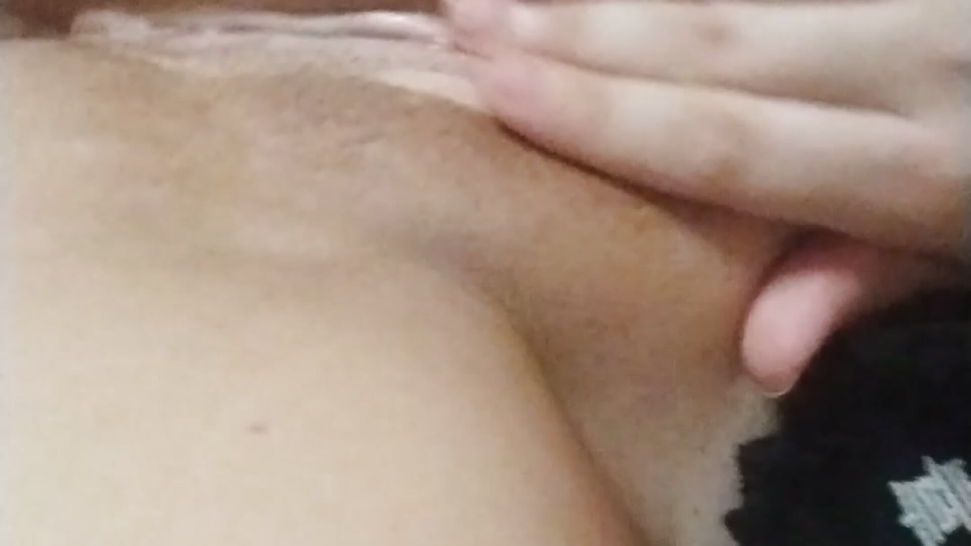 Play pussy close up - video by German_Eva cam model