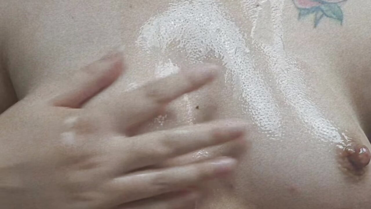 Ruby tits with oil