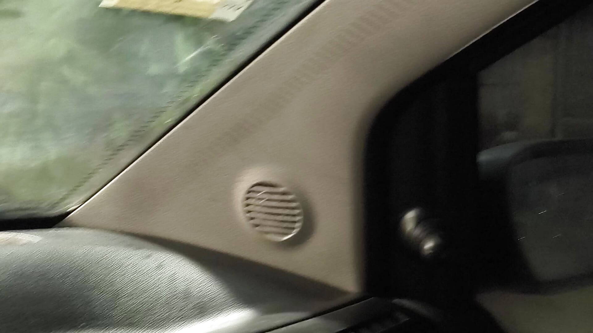 Pete en el auto /sex oral - วิดีโอโดย JAPICIENTA17 โมเดลแคม