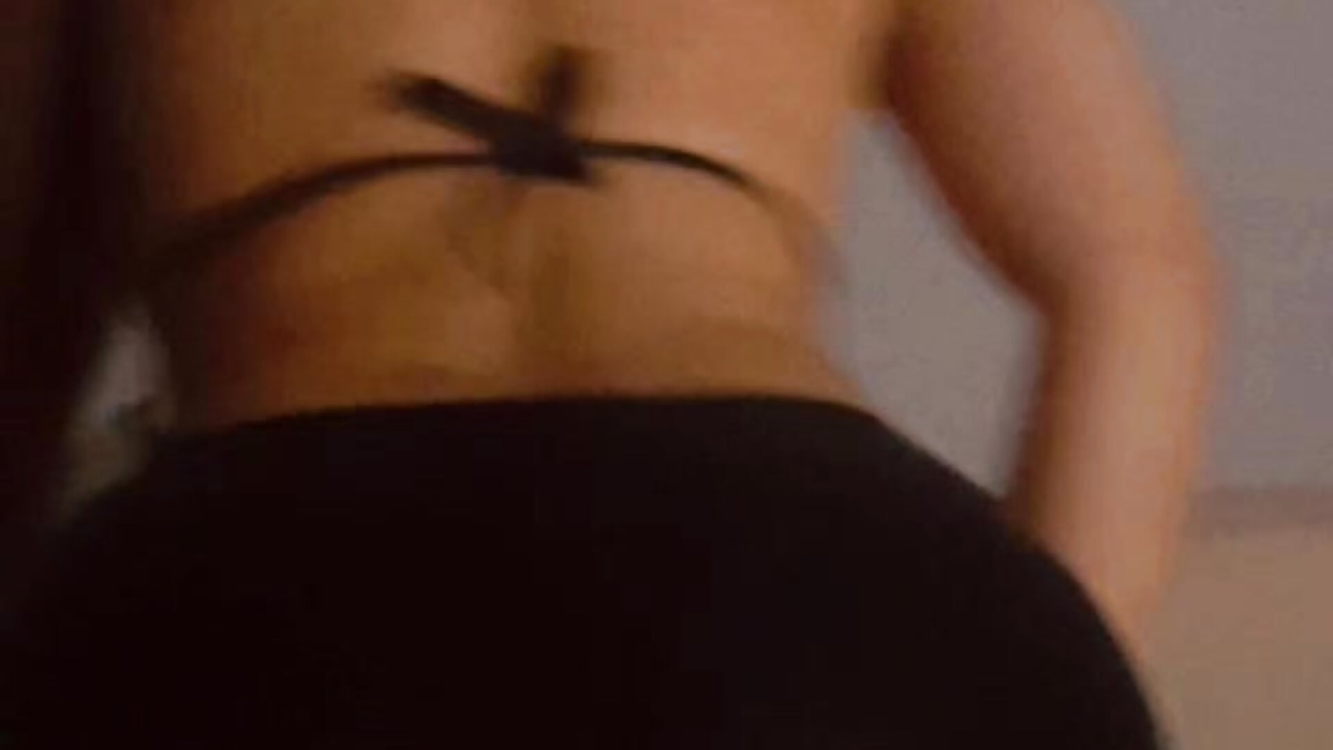 Vestido engomado - วิดีโอโดย JAPICIENTA17 โมเดลแคม