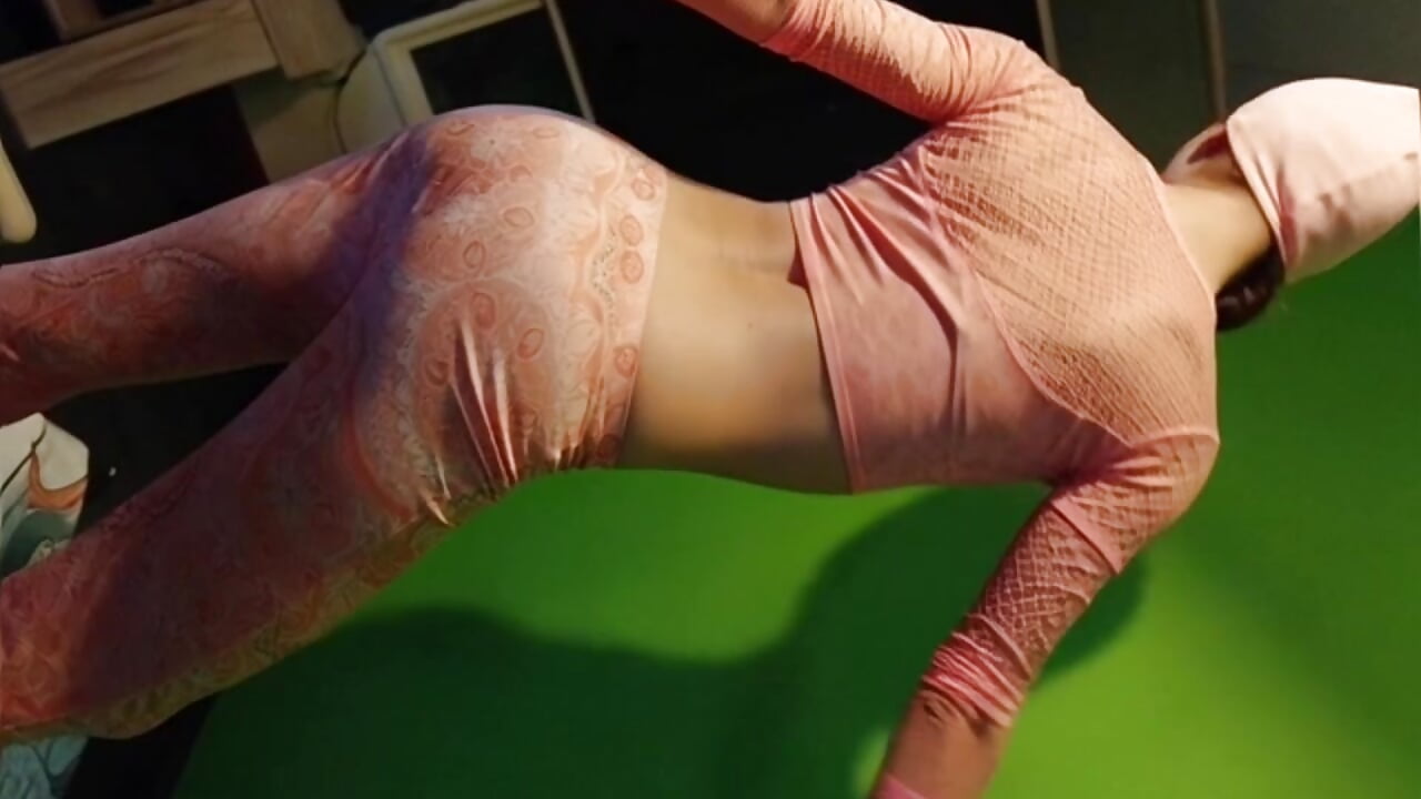 Shake ass - video by Sletjeray@xh cam model