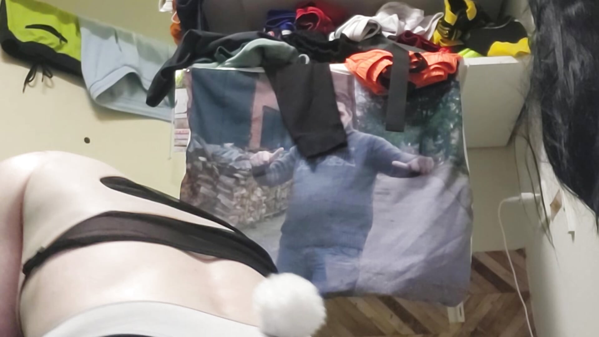 Bunny outfits - video by Sletjeray@xh cam model