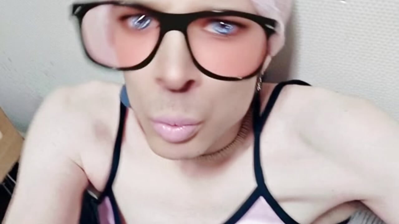 Selfie - video by Sletjeray@xh cam model