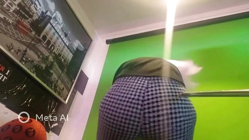 Twerk - video by Sletjeray@xh cam model