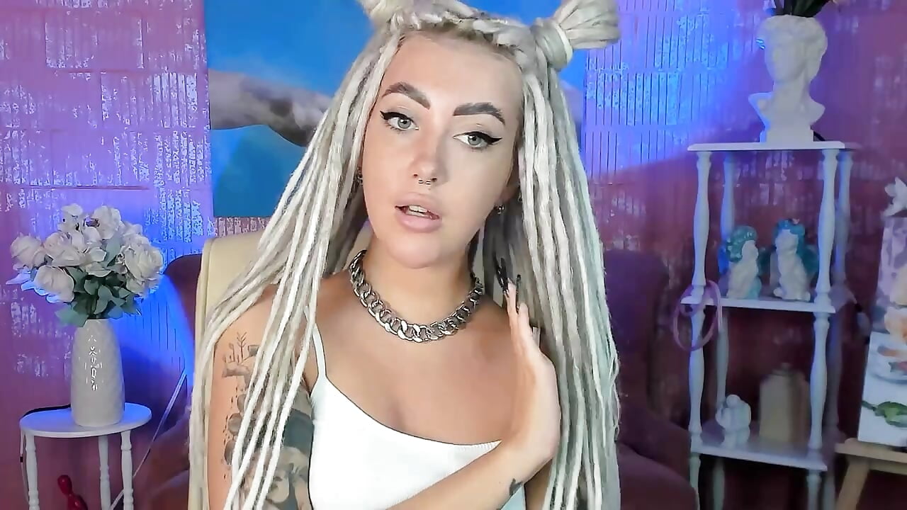 hello - video by tykioty_Miley cam model