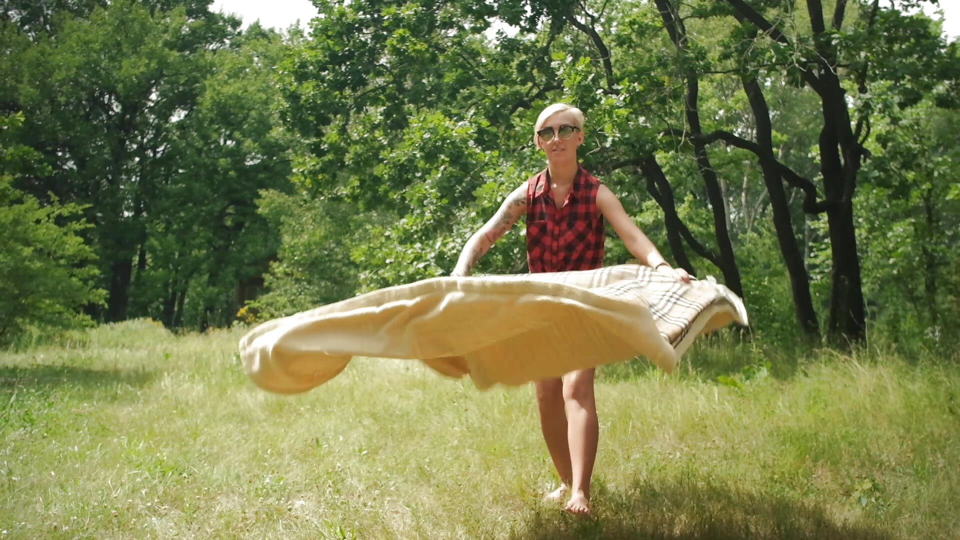 outdoor - video by tykioty_Miley cam model