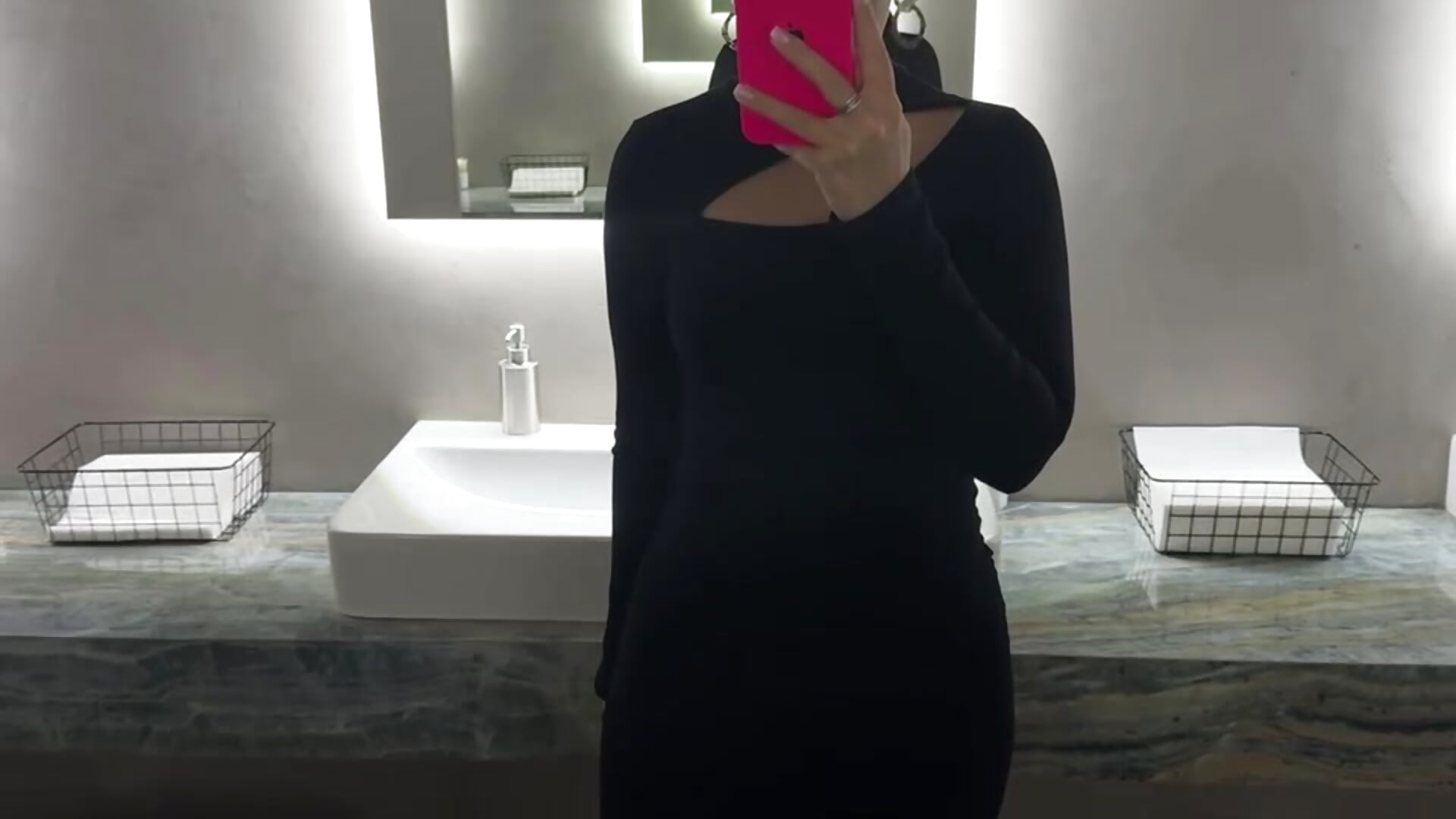 ♥ - video by tykioty_Miley cam model