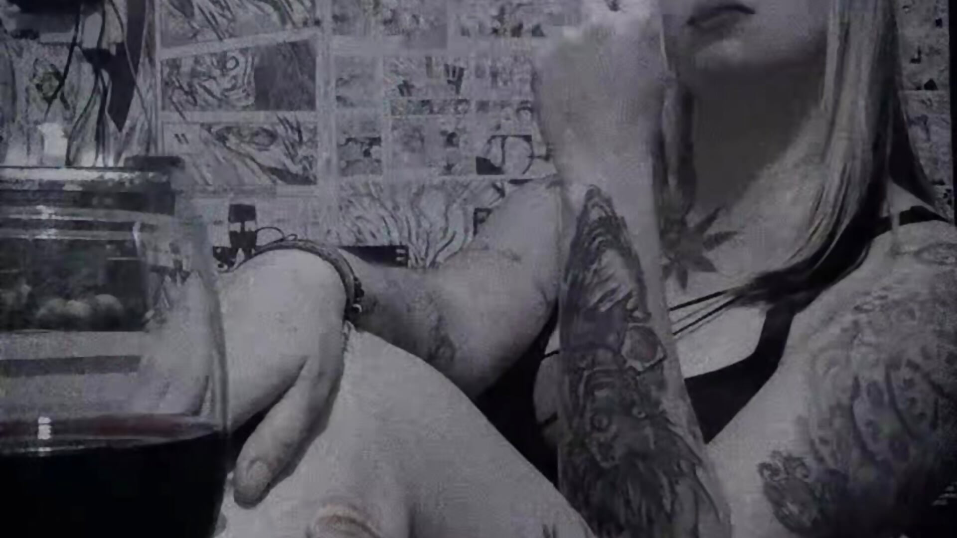 Fumada gostosa ! - Vídeo de LolaeKanon69, modelo de vídeos