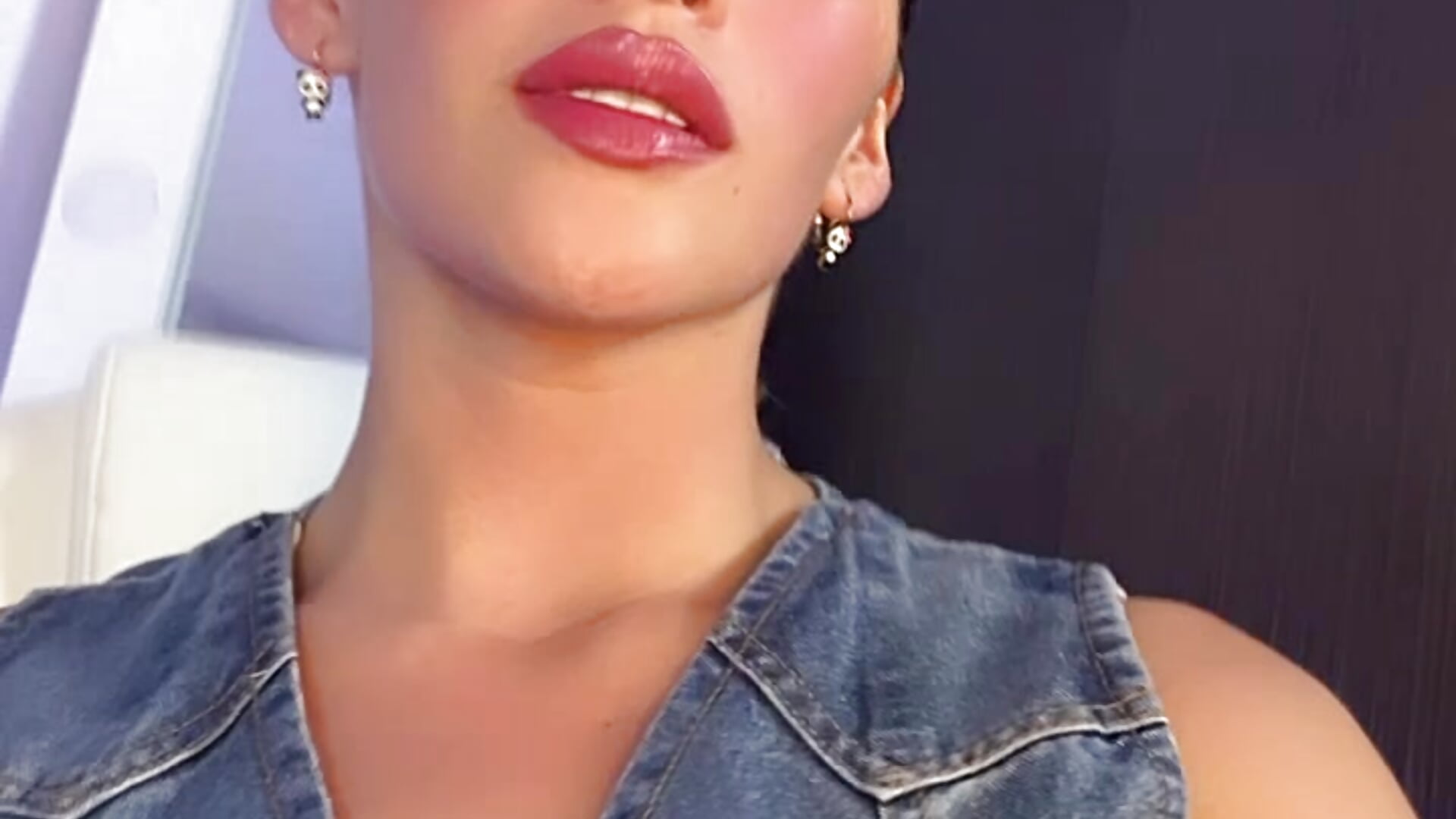 61ff9d988a2f467ebe45c8d810b99242 - video by megan_connor_ cam model