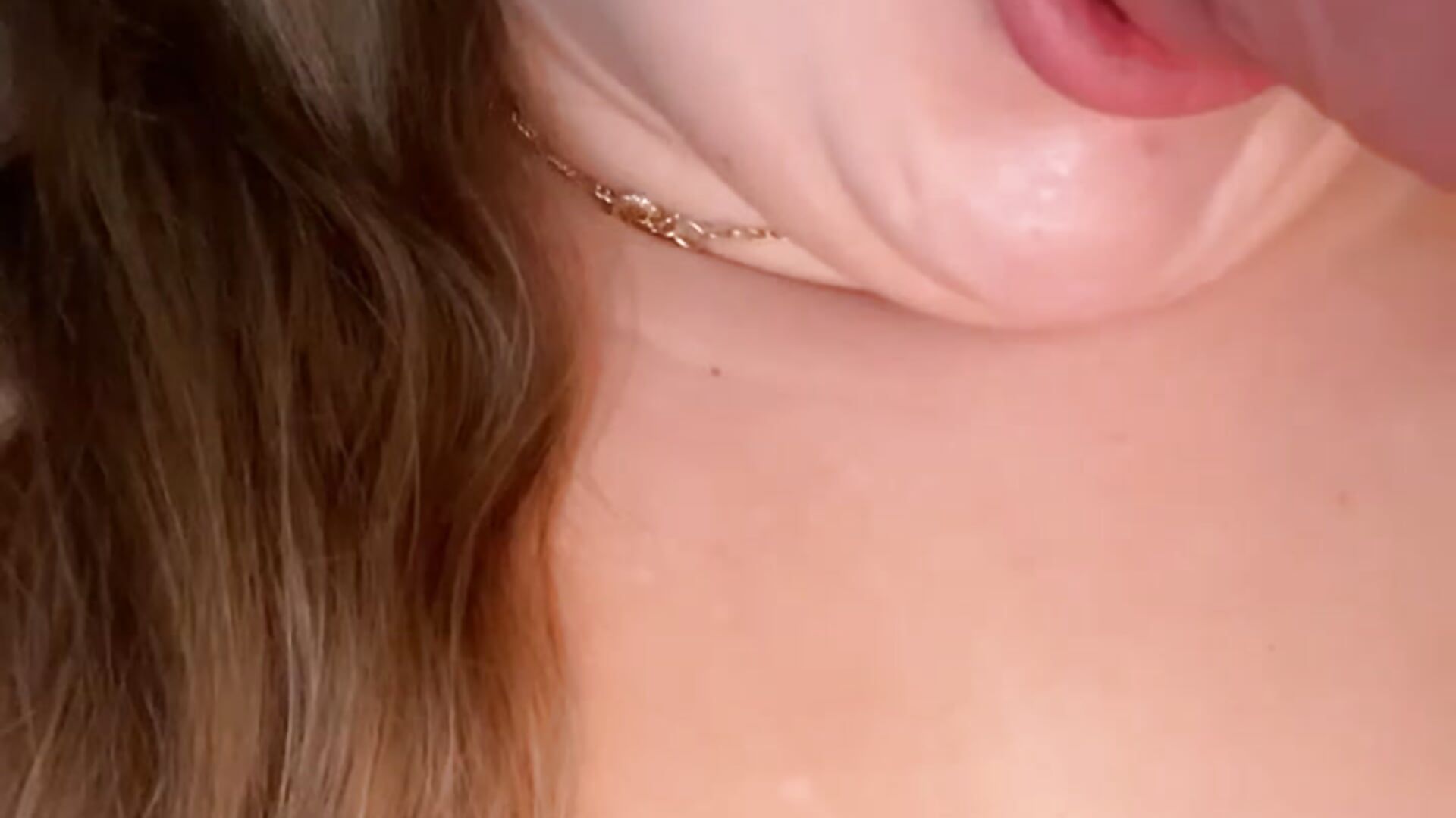 Süße Lippen umschließen dildo ❤️