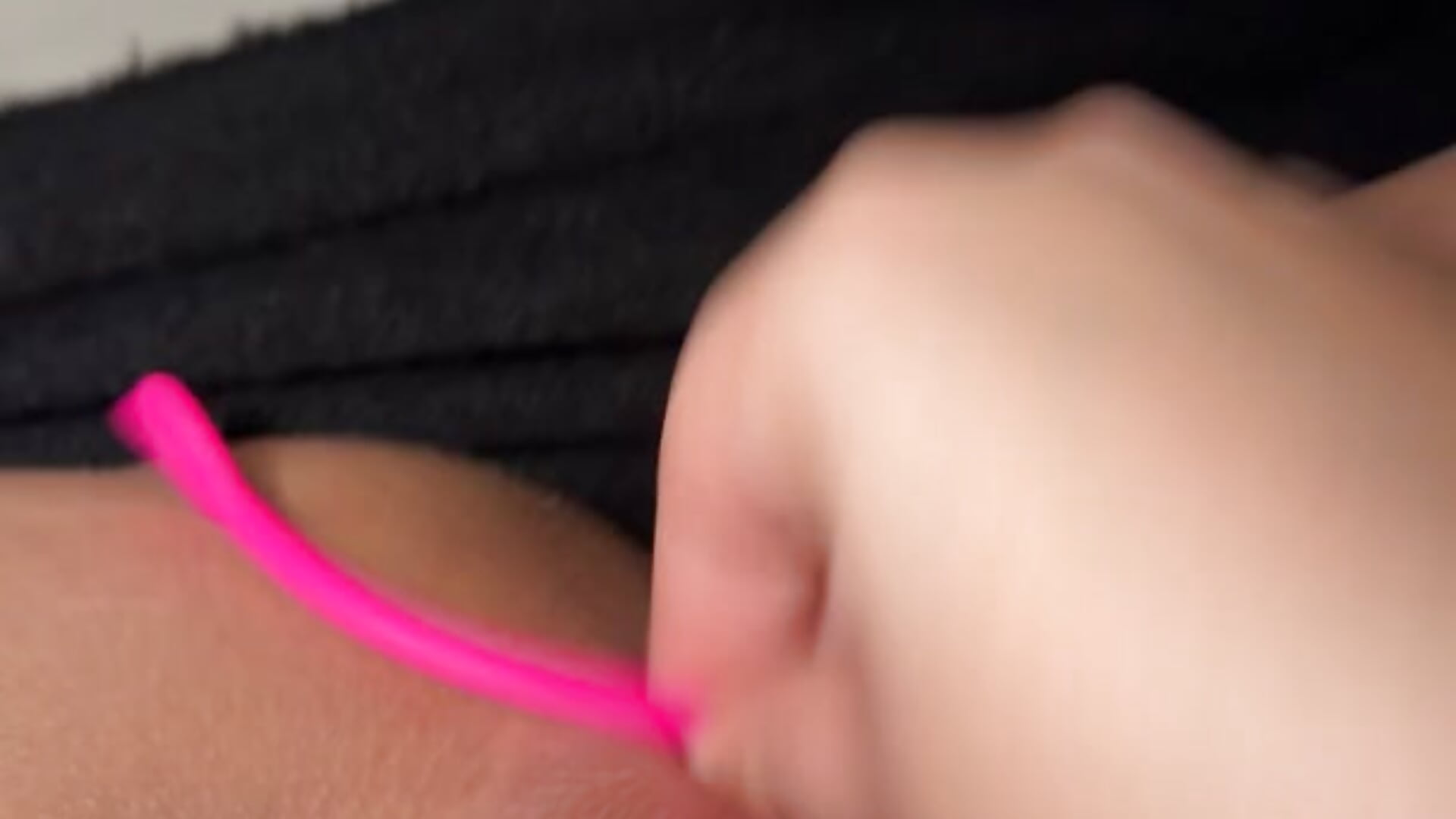 Hmmm c trop bon 😋 - video by lapute88 cam model