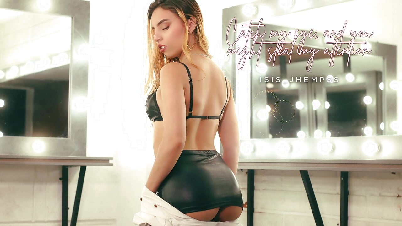 know me 😍🖤 – video af isis_jhempss cam-model