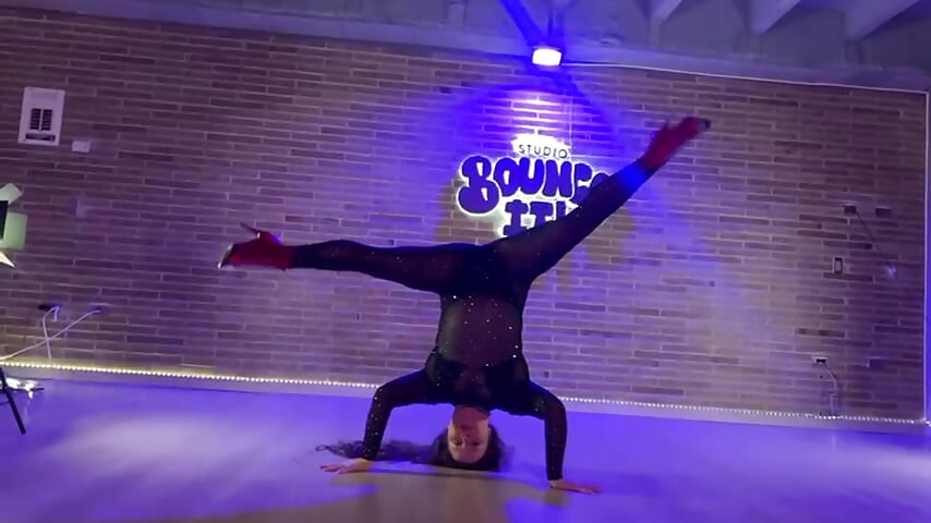 dance... - video by Gabiwaifu cam model