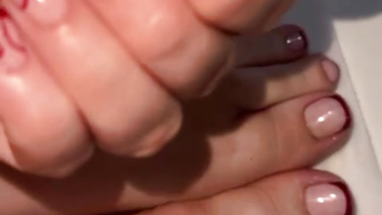 Yesterday I did my nails, do you like them? - video oleh Danee_19_ kamera model