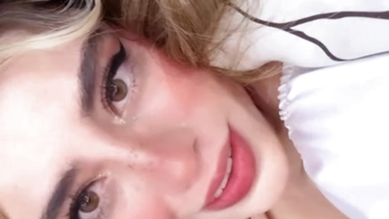 Happy💖 - video by Venus_wilde cam model