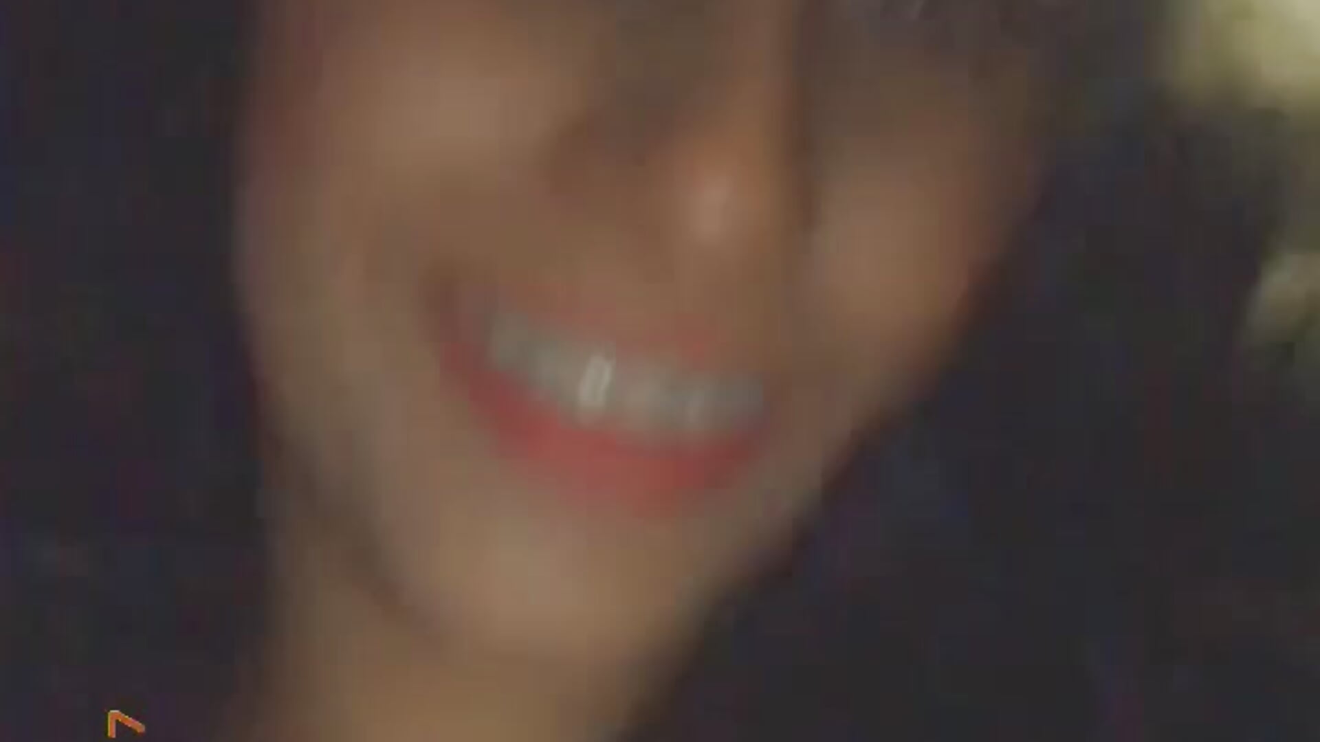 kisses - vidéo du modèle de showcams Morena_hottd