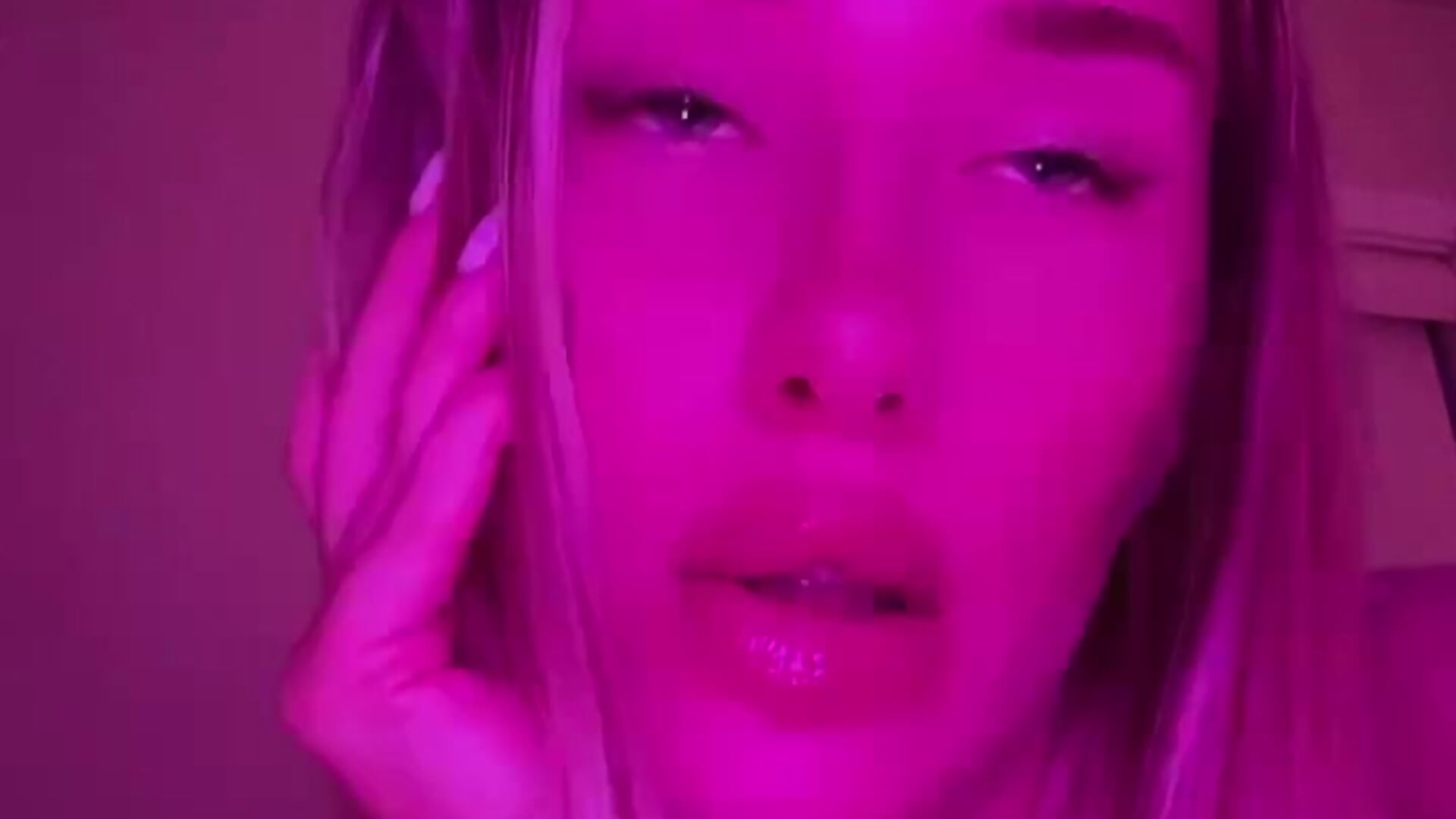 I roll my eyes (2) 👀 - video av _kellystar_ cam model