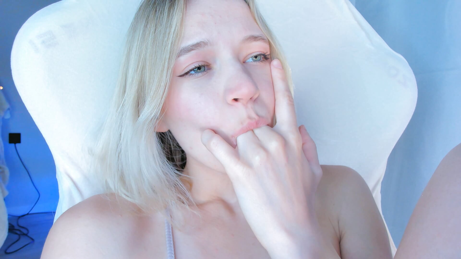 sucking fingers with saliva..