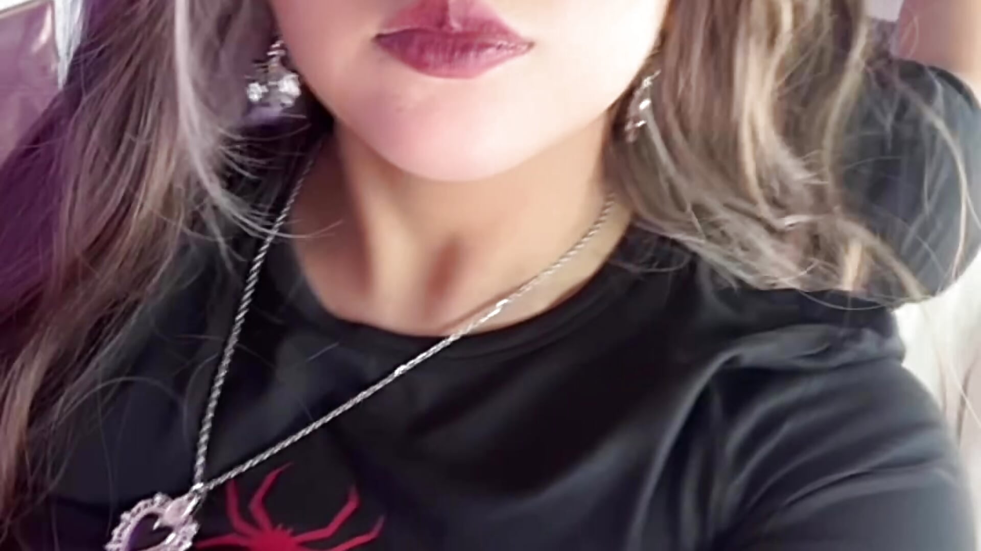 ☺️ – video od webkamerové modelky AnngelaSkye