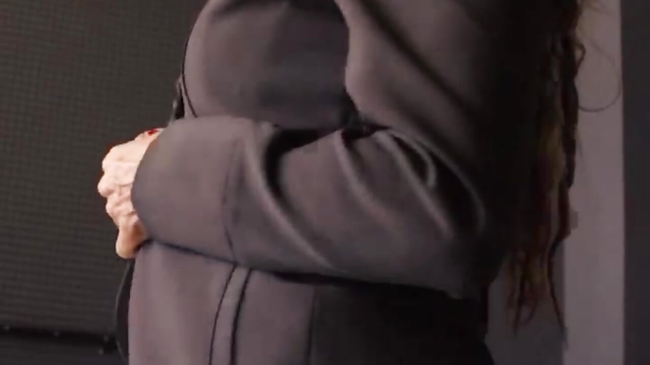 a sexy striptease for you - Video von Matureyulyet Cam-Model