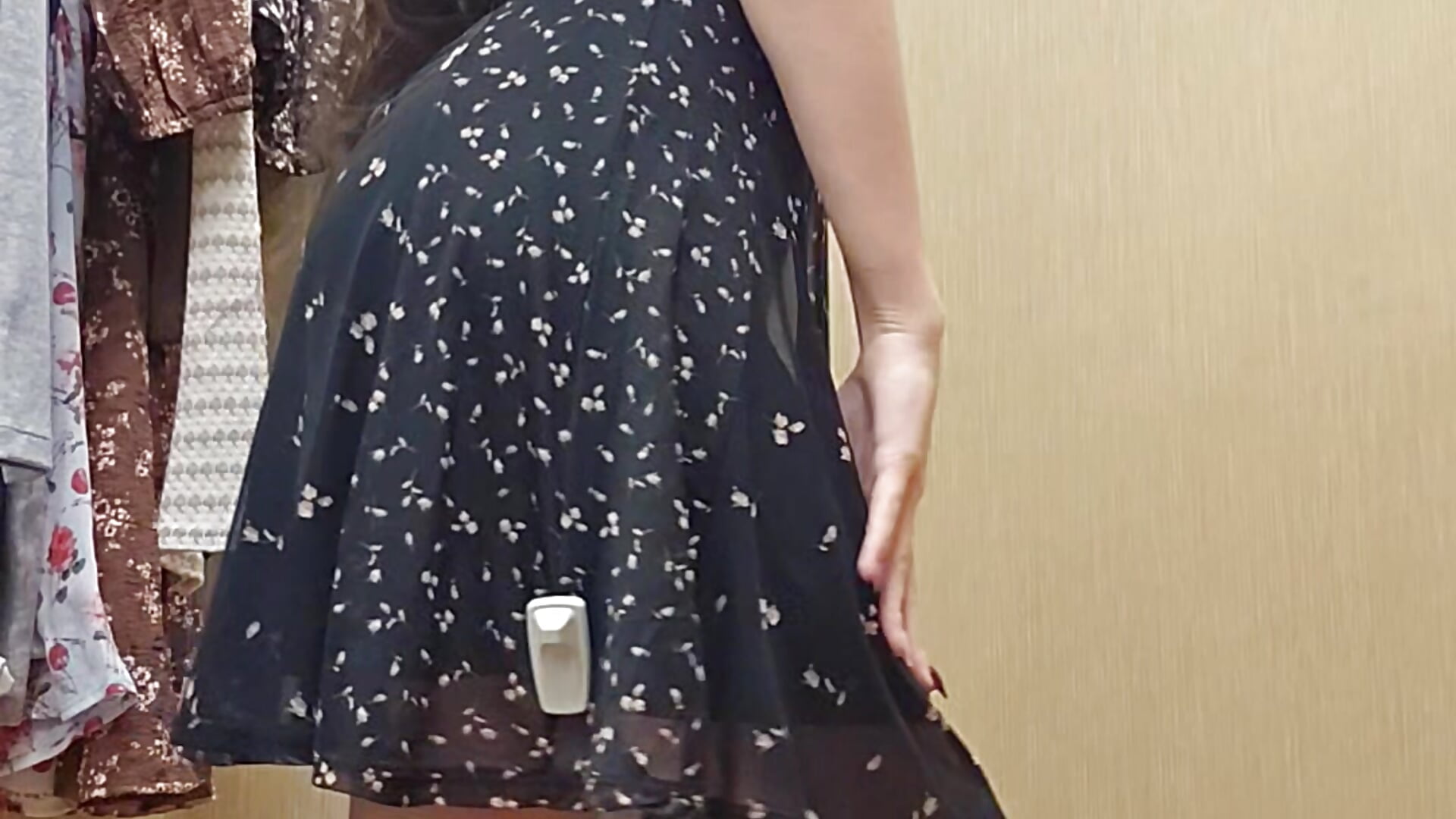 ✨️ Bein' Sneaky In The Dressing Room ✨️ - Vídeo de Moon__Babe, modelo de vídeos