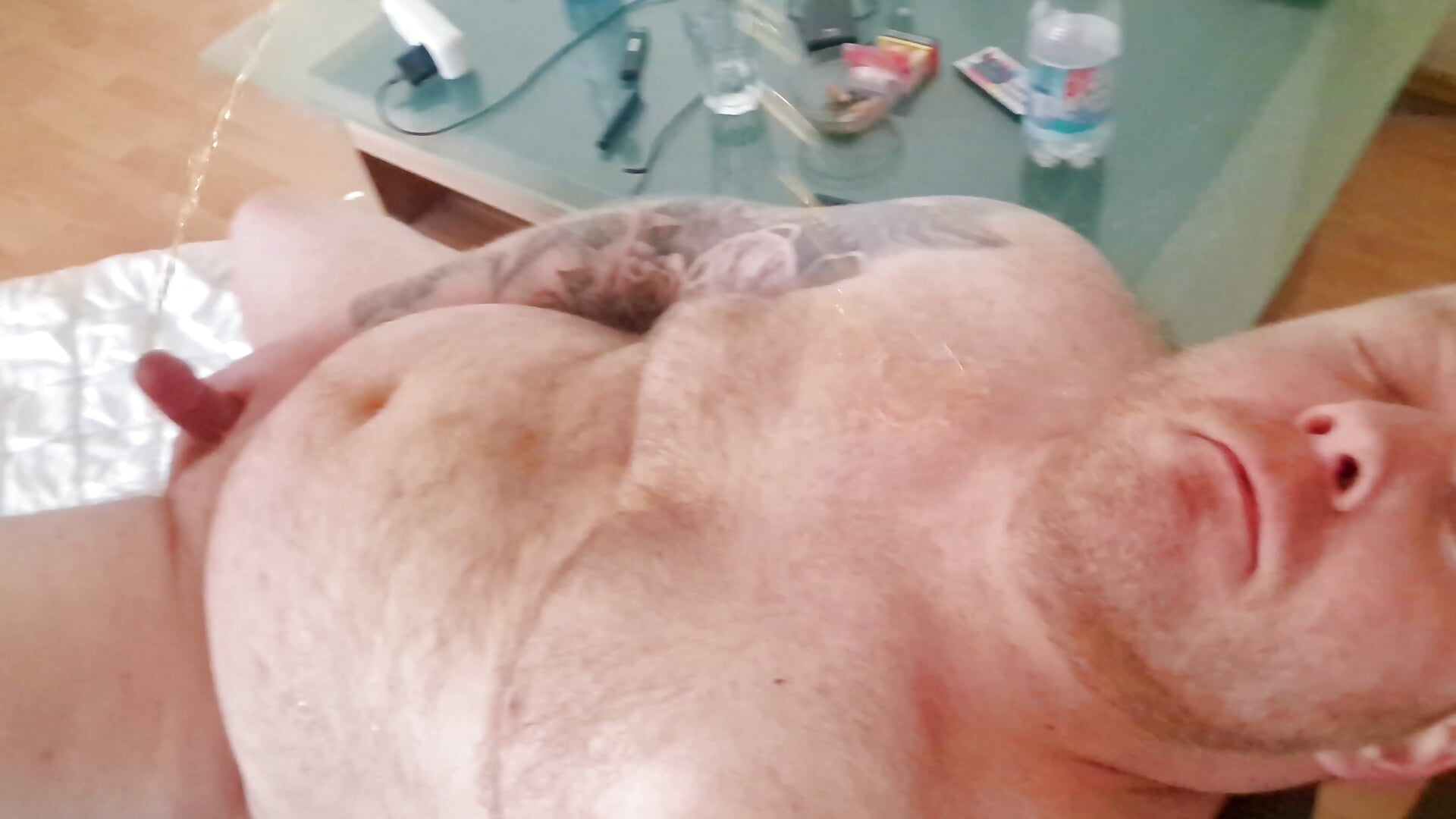 Erst gepisst dann gewixxt - βίντεο μοντέλου Pisslover91@xh