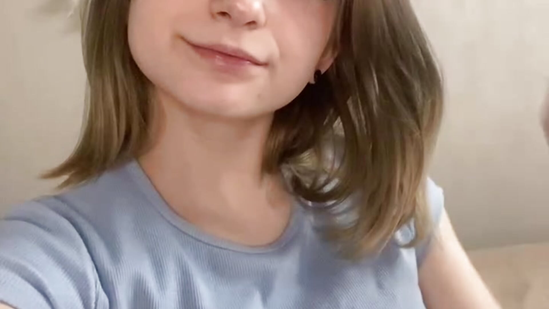 Hi