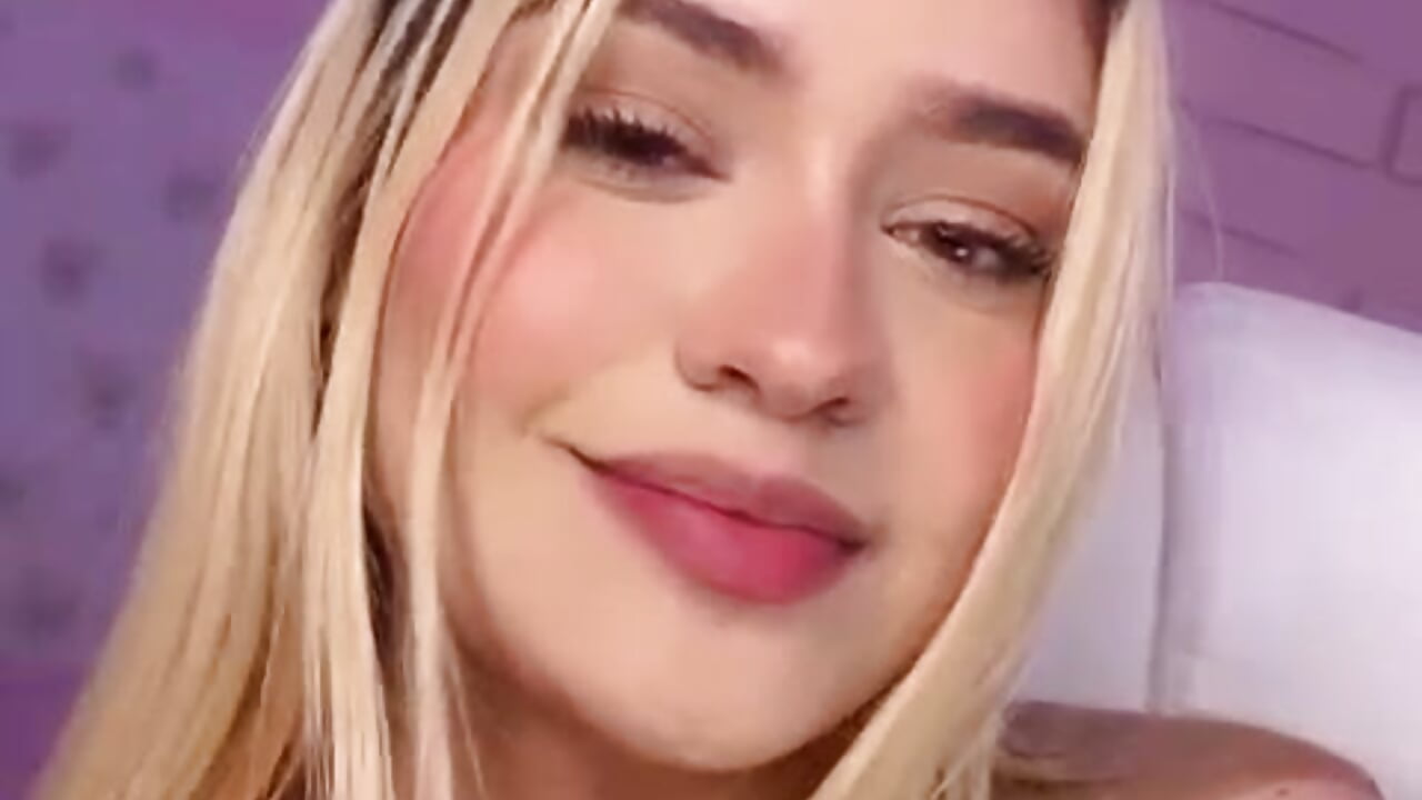 Me - video by Yaaky_ cam model