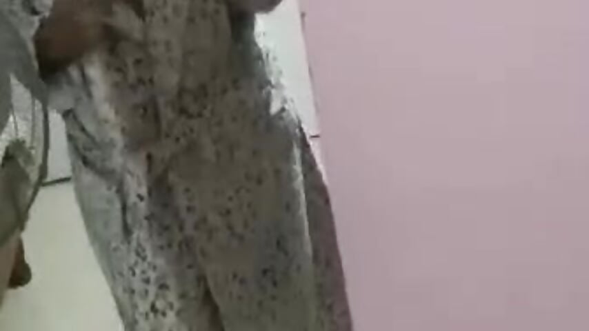 Una Probadita 😉 - video by DarianaGuzz cam model