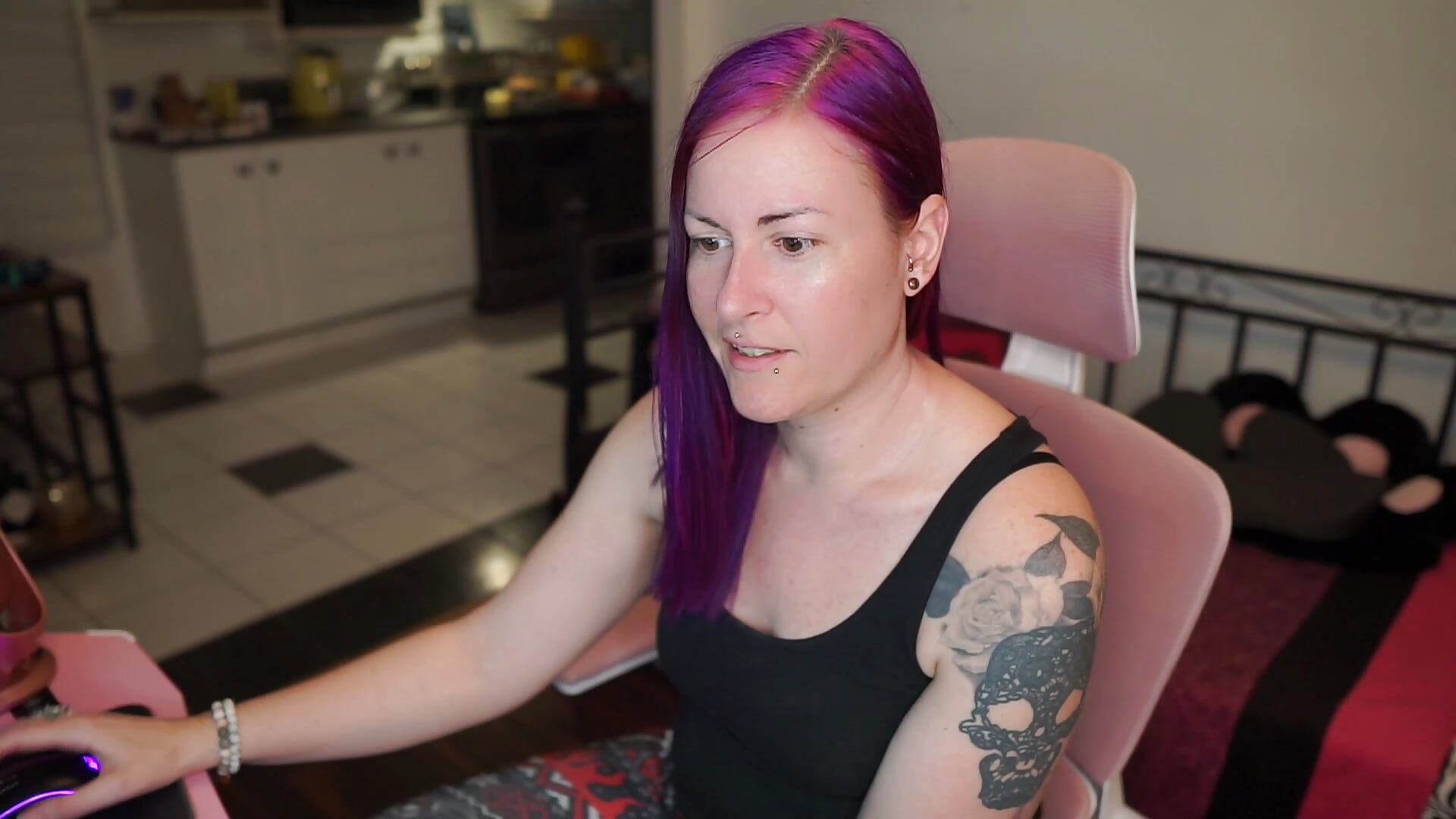 Awkward Private Show – video od webkamerové modelky gennyrock