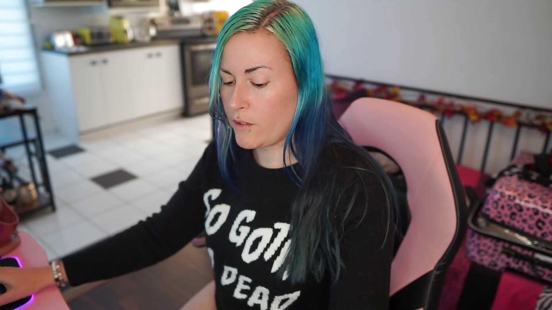 Dildo Play Teaser – video od webkamerové modelky gennyrock