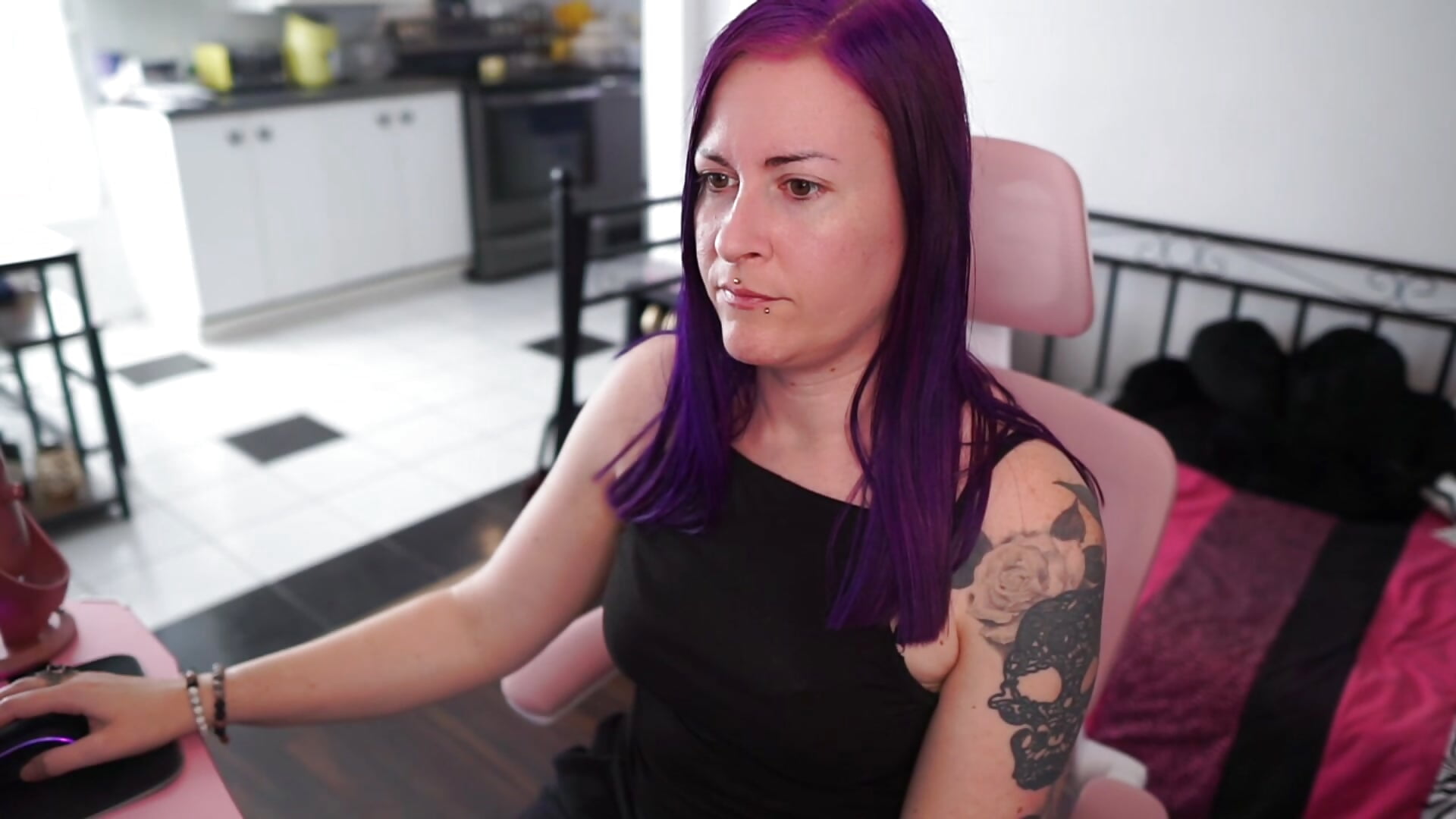 Special Blowjob Naked – video od webkamerové modelky gennyrock