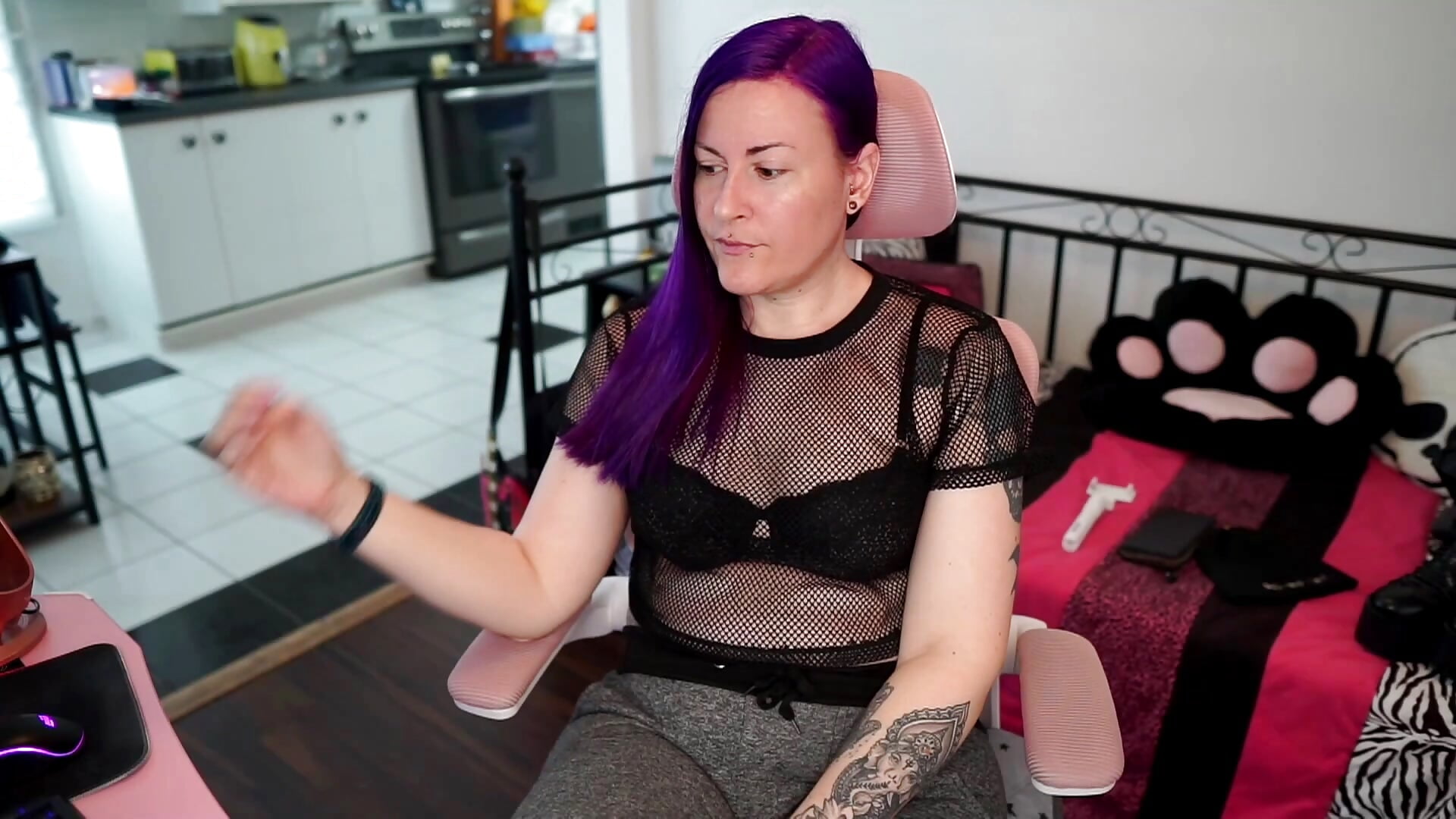 Really Short Fingering Teaser
