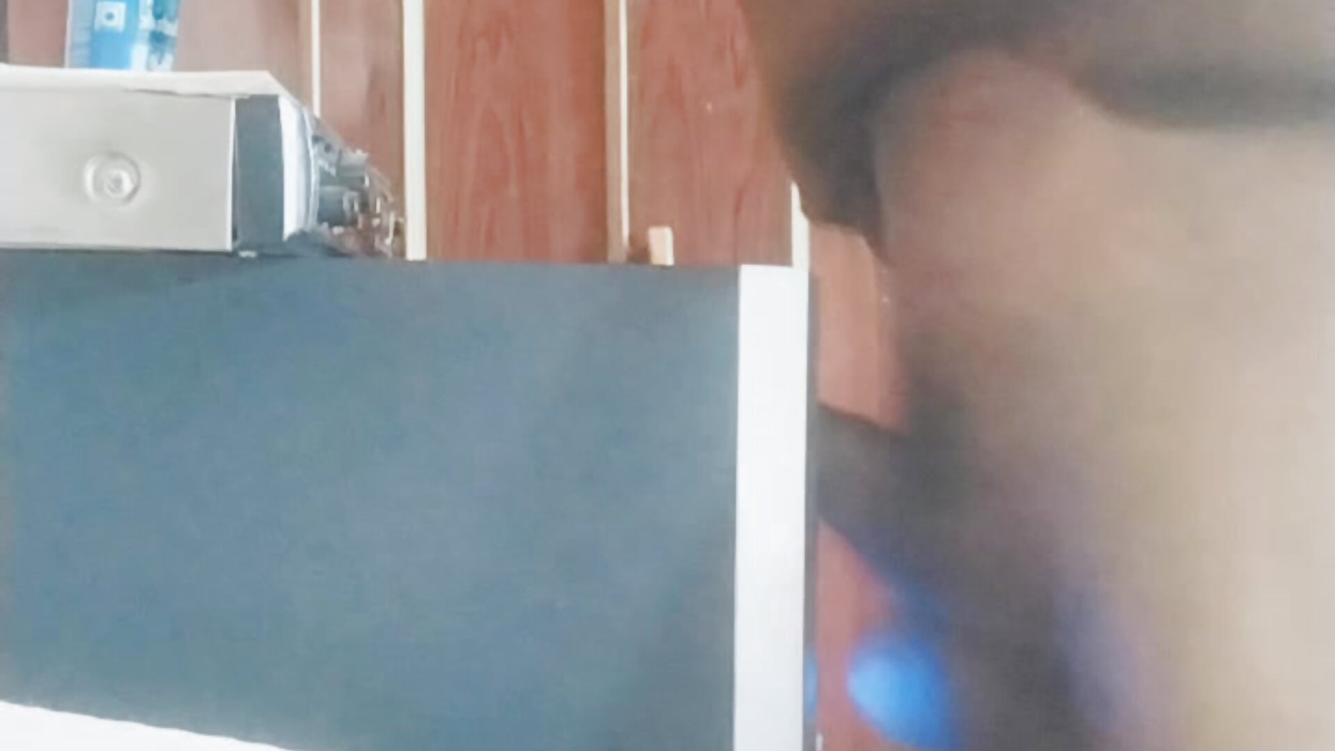 Latest I'm fucking a hole in my room and 2 times cum out video_20231208_075844 - vídeo de BadBoySmoker7070 modelo de câmara