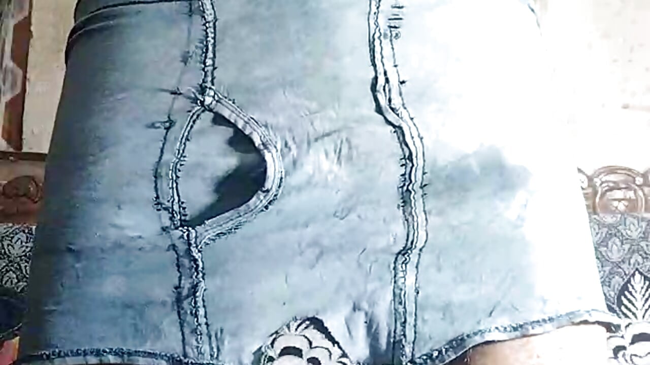 Dirty underwear many times cum this underwear [5 Dec 00:21] Private Show - copy 12 Dec 23:55 - vídeo de BadBoySmoker7070 modelo de câmara