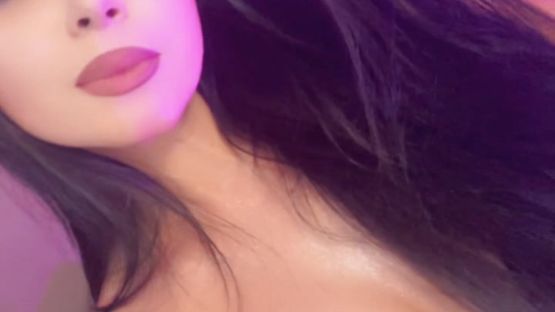 Muahhh - video by EmilyColle_ cam model