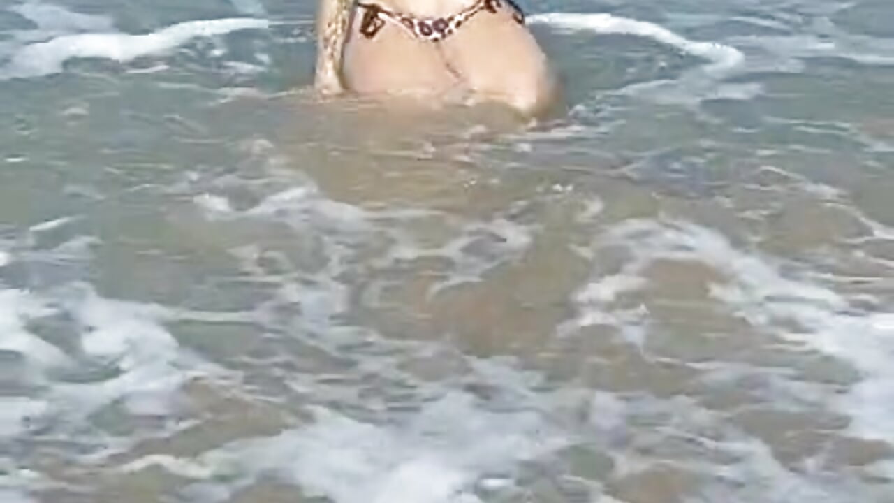 Día de playa - video od modelky/modela naughtyedna8