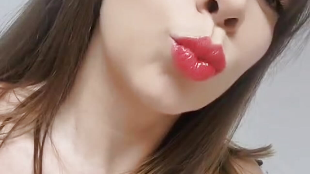 just me - video by lilithlogan21 cam model