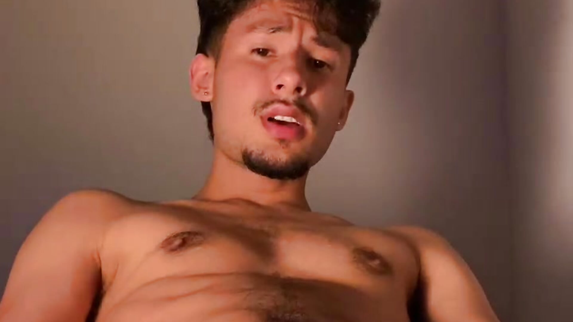 🍆 - video by dimitri_targaryen cam model