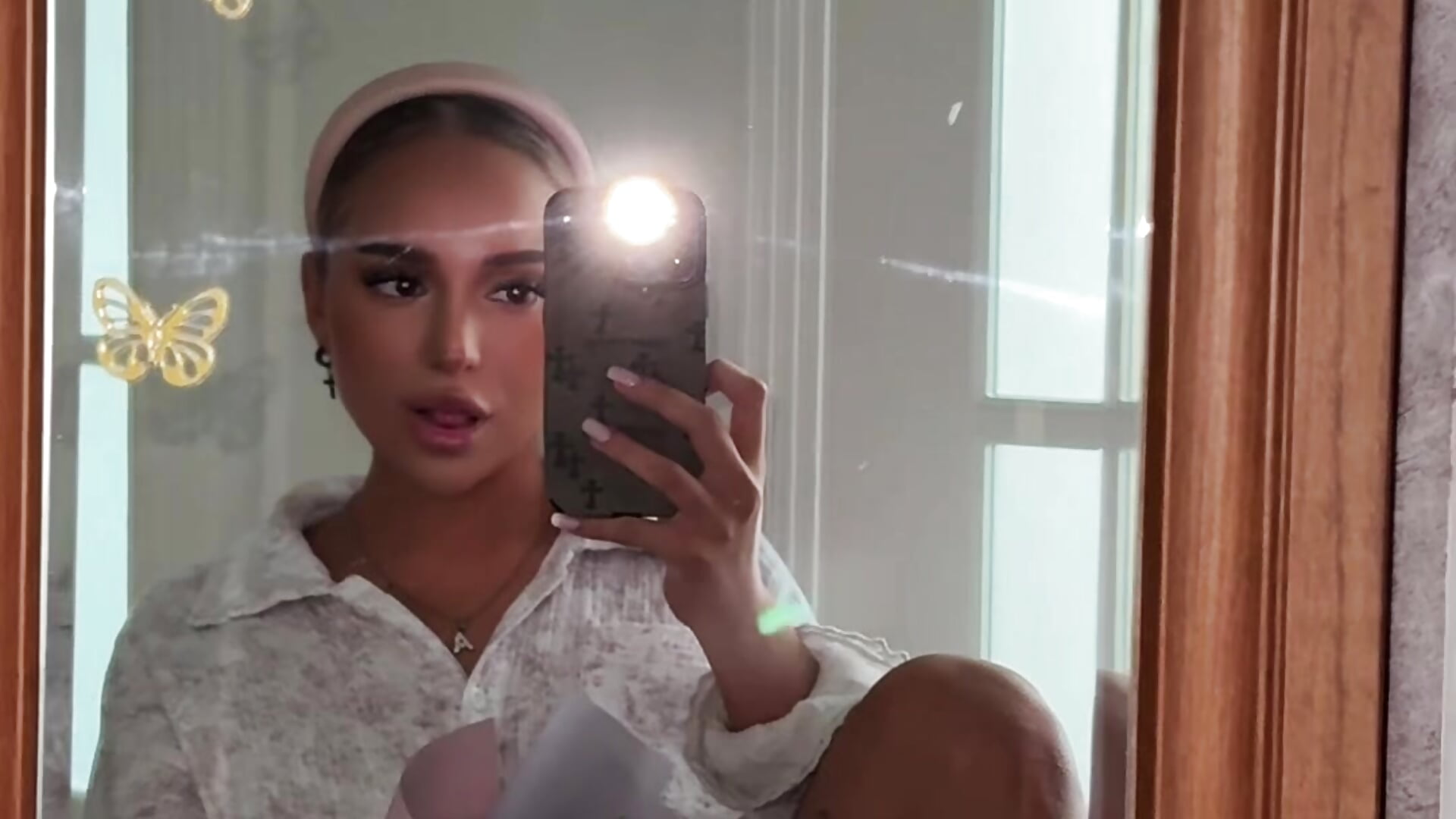 HAPPY BIRTHDAY CARDI – видео вебкам-модели CardiSweetBaby