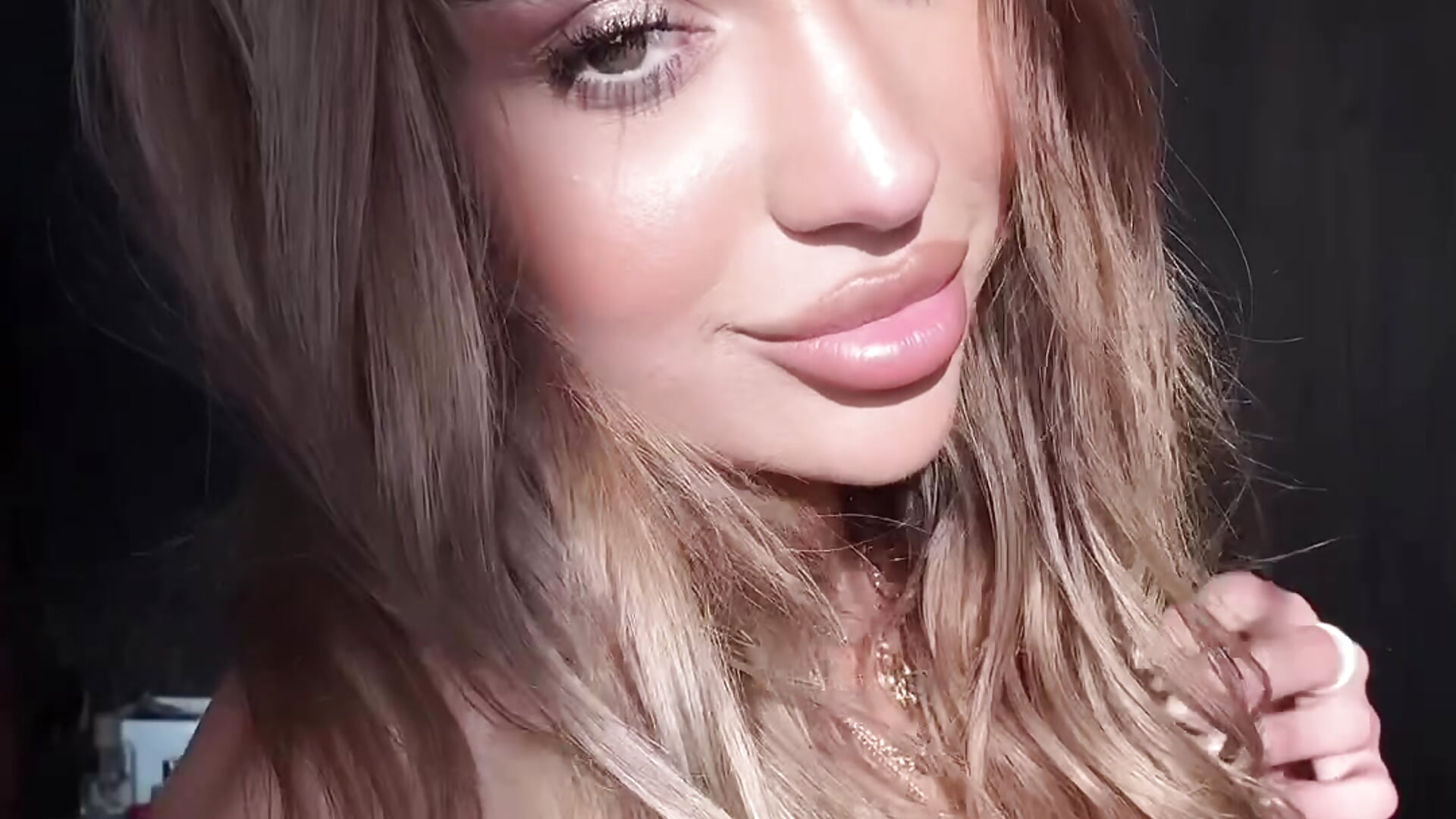 lip sync – видео вебкам-модели CardiSweetBaby